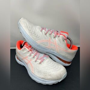 Asics Gel Kayano 28 1012B257 White Running Shoes Sneakers Womens Size 12